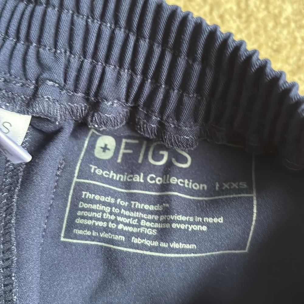 Figs High Waisted Yola Skinny Scrub Pants™